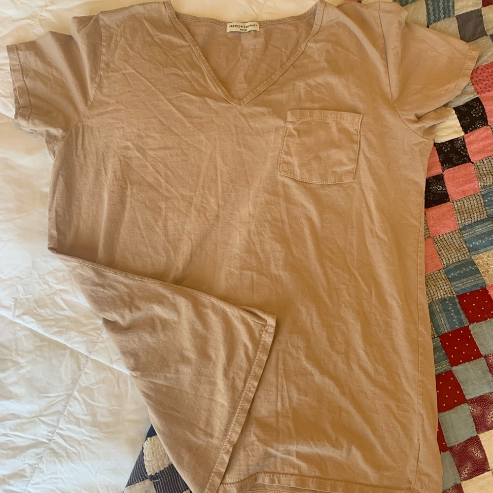 Freedom Company: American Luxury. V-neck pocket tee. Size Large. Tan. No flaws.